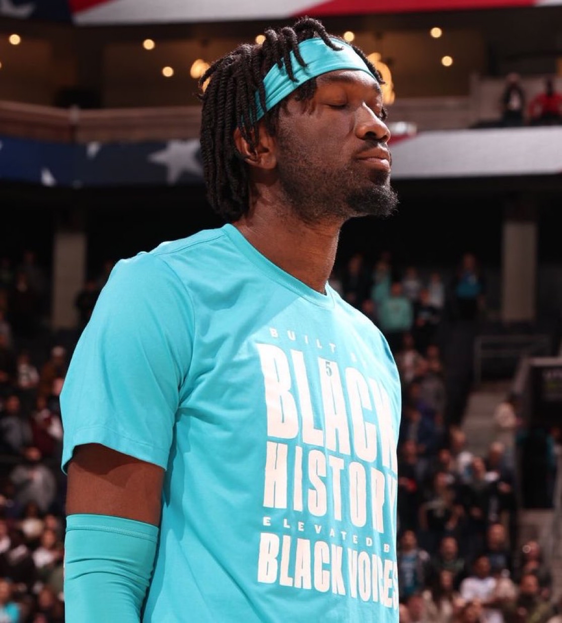 包含夏洛特黄蜂清晨刷新队史纪录，志在意甲名次提升，质疑声仍在，控场能力受关注的词条