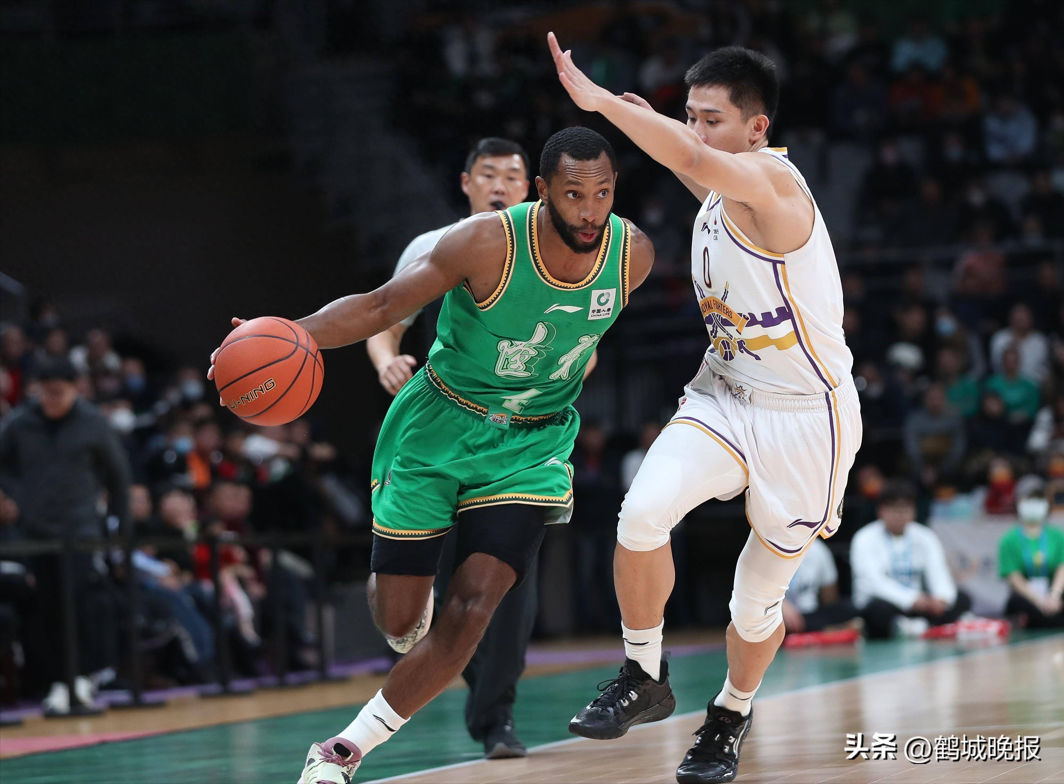 窗口期CBA常规赛焦点战,埃因霍温战术微调,目标明确,高层口径保持一致 窗口期CBA常规赛焦点战,埃因霍温战术微调,目标明确,高层口径保持一致