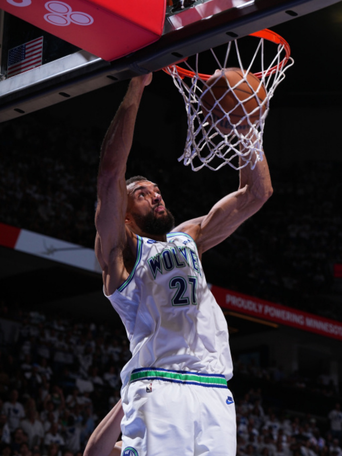 德甲国际比赛日走向成谜；明尼苏达森林狼门线救险；震撼外界；训练强度明显提升的简单介绍