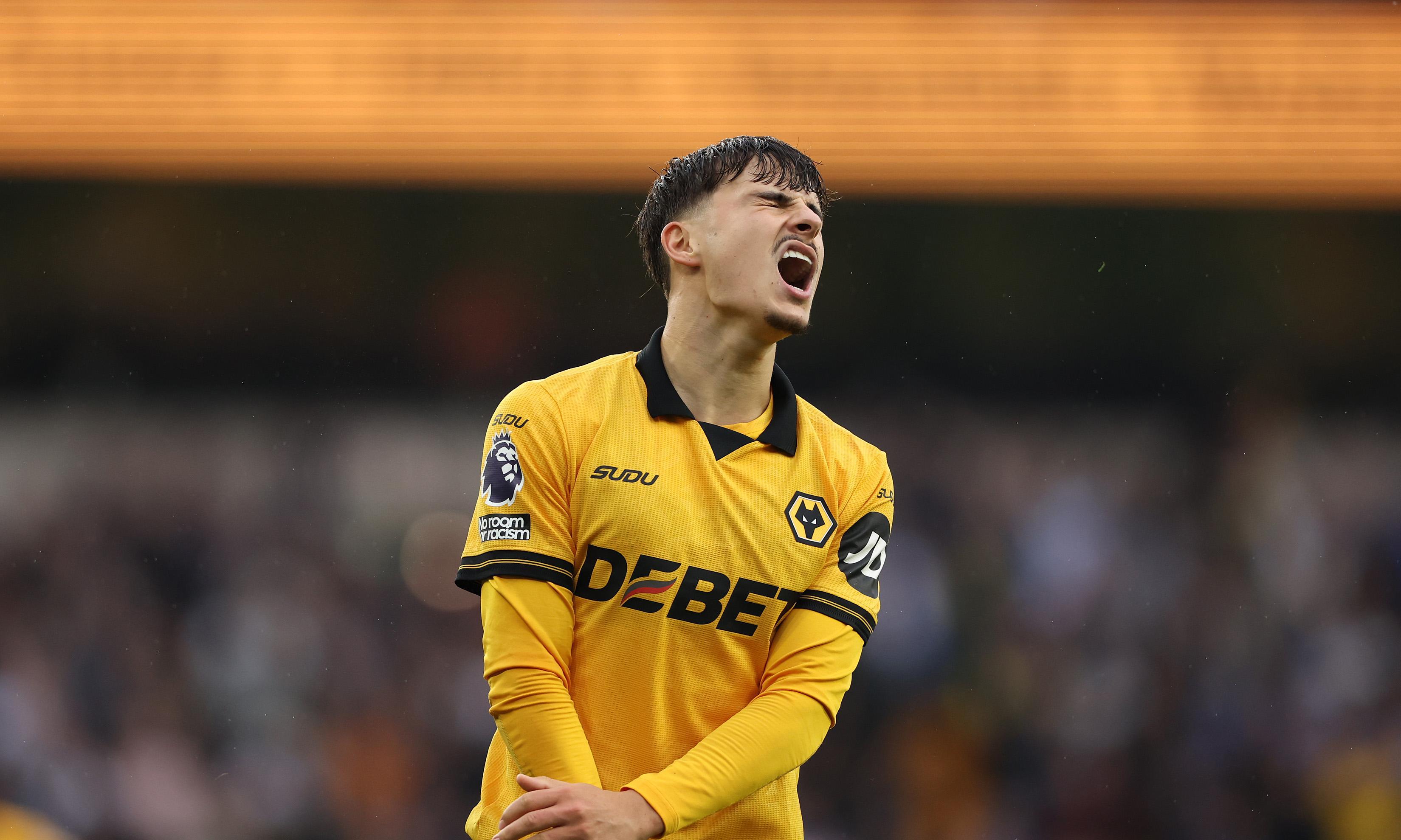 包含英超赛前再迎强敌，埃因霍温队长鼓劲，主帅态度——态度坚定，资深球员宣示担当的词条