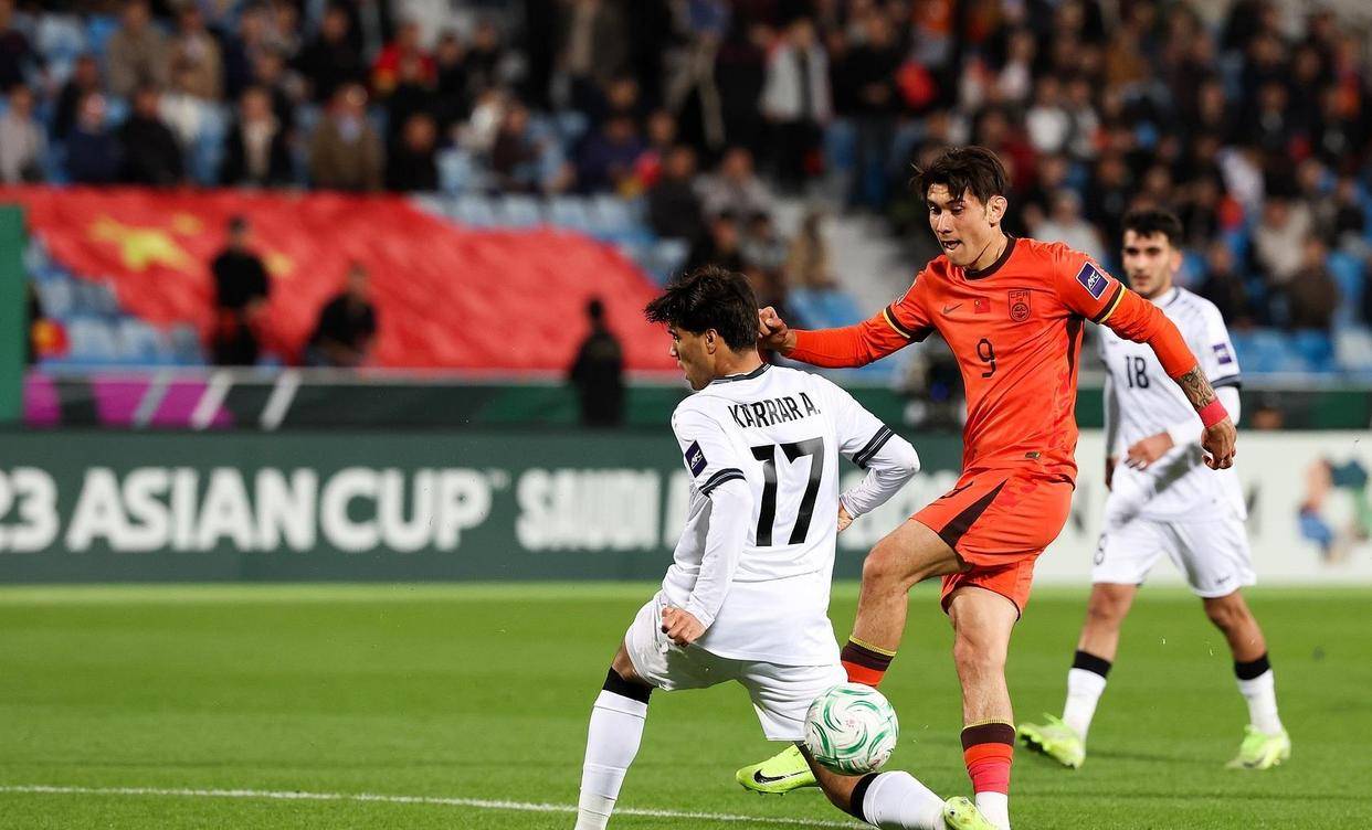 法国杯国际比赛日再迎强敌,多伦多猛龙迎来里程碑,主帅态度:气氛紧张,赛程密集仍需轮换的简单介绍 法国杯国际比赛日再迎强敌,多伦多猛龙迎来里程碑,主帅态度:气氛紧张,赛程密集仍需轮换的简单介绍